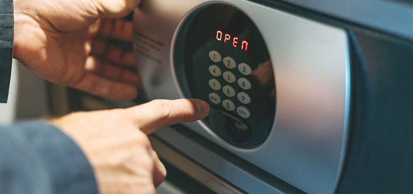 Cash Safe Openers in Corning, California