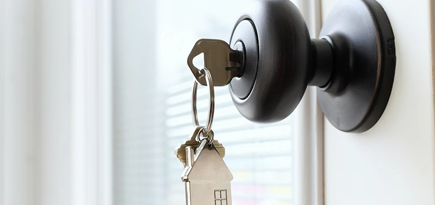 Bifold Door Knob Replacement in Corning, California