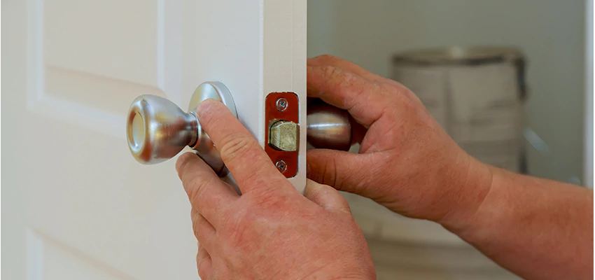 AAA Locksmiths For lock Replacement in Corning, California